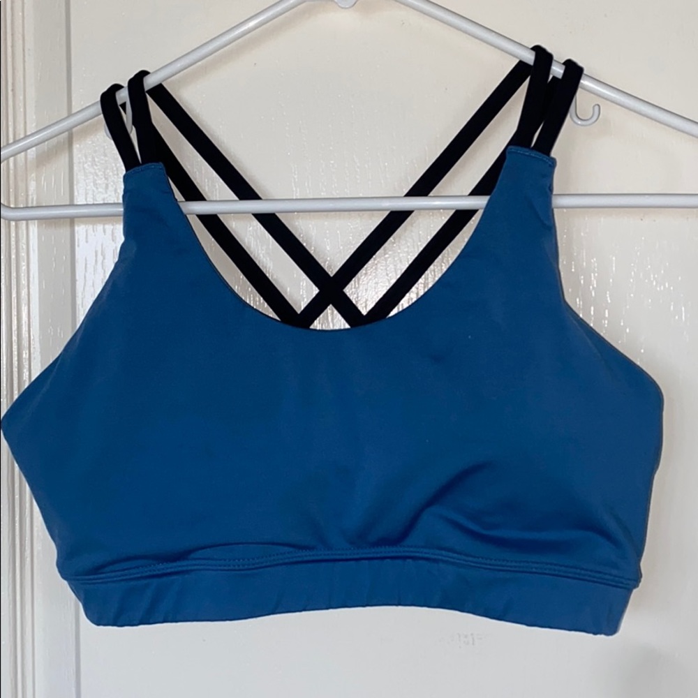 sports bra